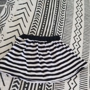 Black n white Striped skirt